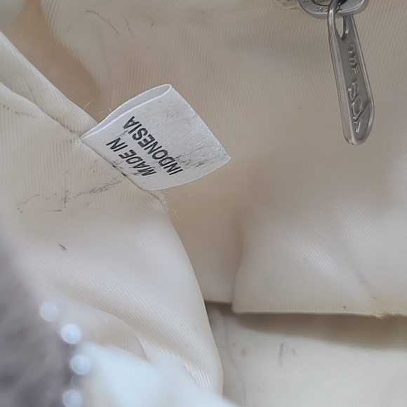 The Sak 7x9 Fabric Knotted Shoulder Handbag Creme - Picture 6 of 8